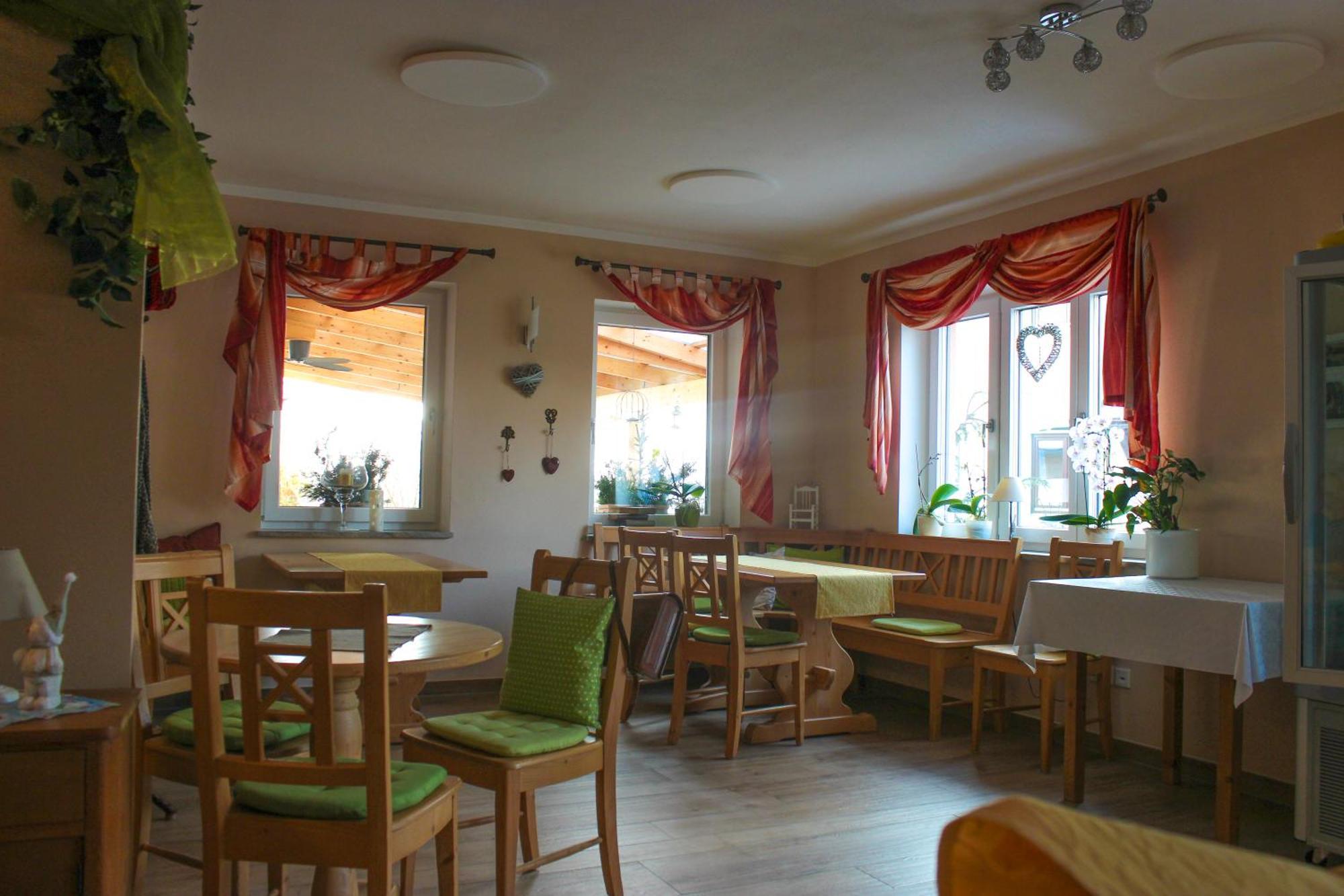 Wirtsberg Pension & Cafe Eching am Ammersee Eksteriør billede